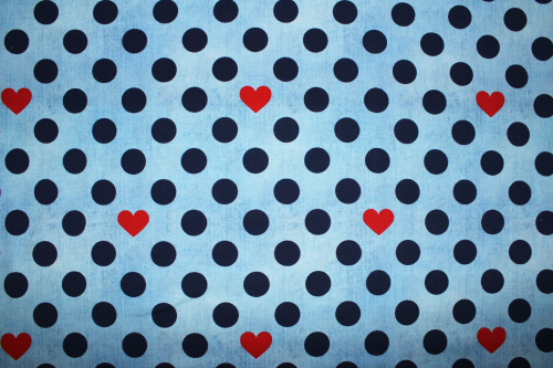 Preview: Jersey Punkte und Herzen hellblau (10 cm)