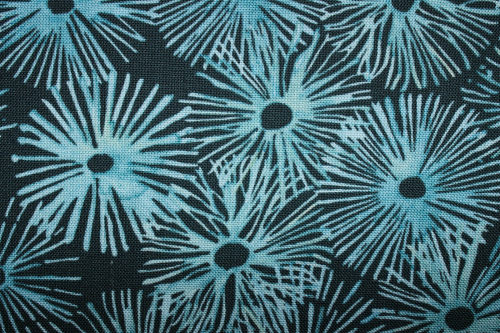 Preview: Designer-Baumwollstoff Urchin blau (10 cm)