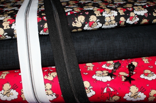 Baumwollstoff Engel & Teufel schwarz (10 cm)