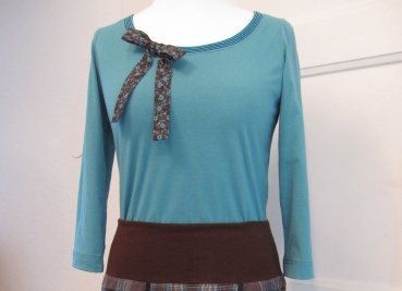 Preview: Schnittmuster Emely V 8020