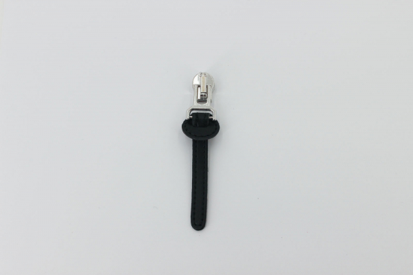 Automatik-Schieber mit Kunstlederanhänger silber/schwarz
