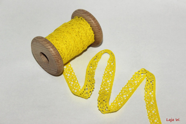 Häkelborte zitronengelb (1 m)