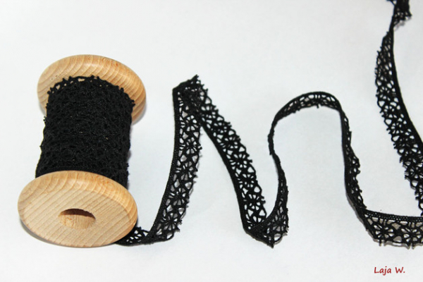 Häkelborte schwarz (1 m)