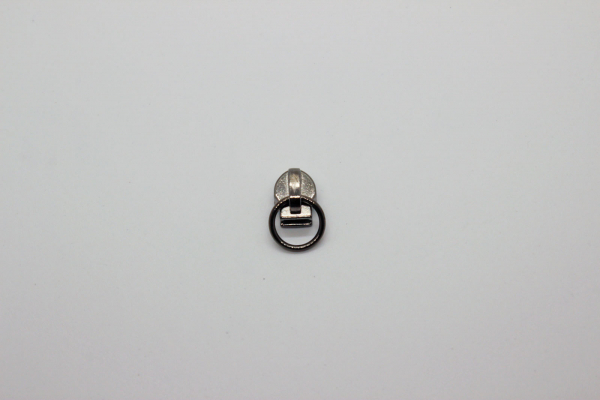 loser Bügelschieber mit direktem Ring titan