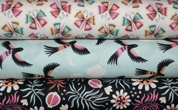 Designer- Baumwollstoff Parrot Play hellblau (10 cm)