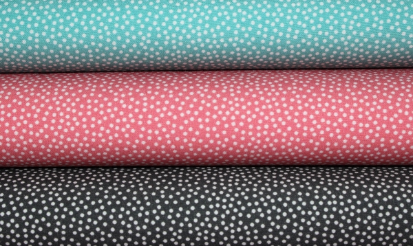 Baumwolle Emilie unregelmäßige Punkte dunkelgrau (10 cm)