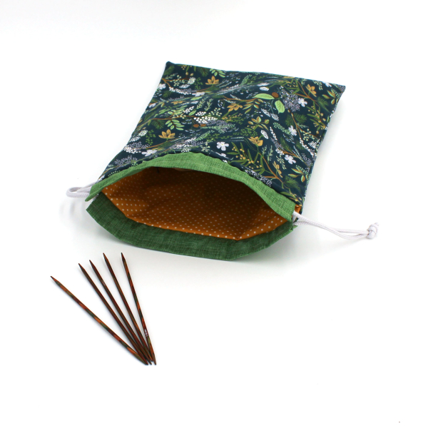 Projektbeutel / Handarbeitsbeutel mit Kordel Juniper Forest evergreen