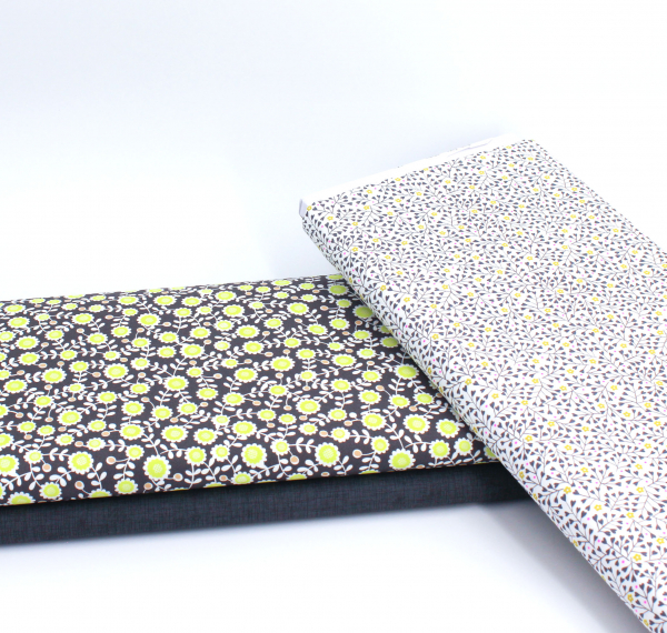 Designerbaumwollstoff  Small Flowers (10 cm)